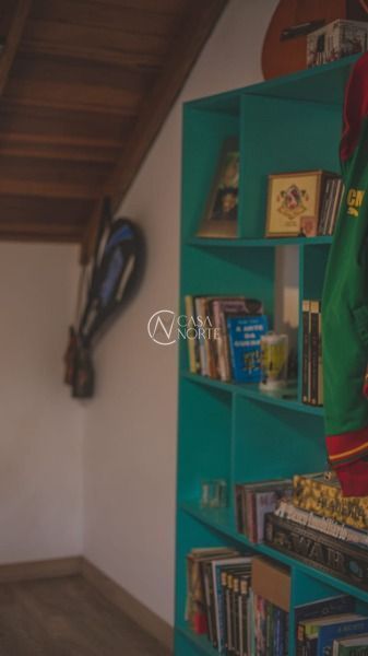 Casa de Condomínio à venda com 3 quartos, 150m², 1 suíte, 2 vagas, Avenida Heitor Vieira no bairro Belém Novo em Porto Alegre