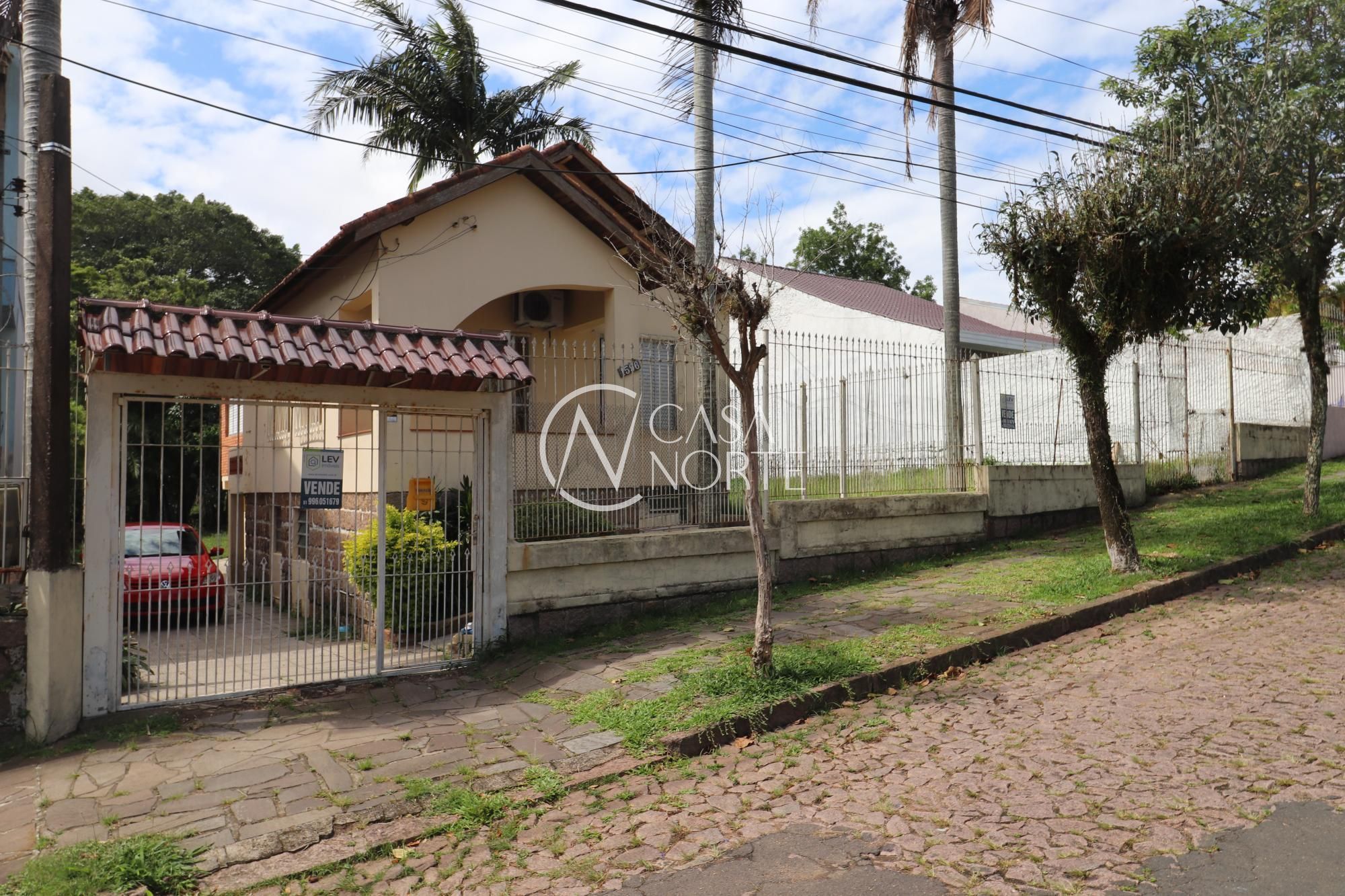 Terreno à venda , 646m², Rua Landel de Moura no bairro Tristeza em Porto Alegre