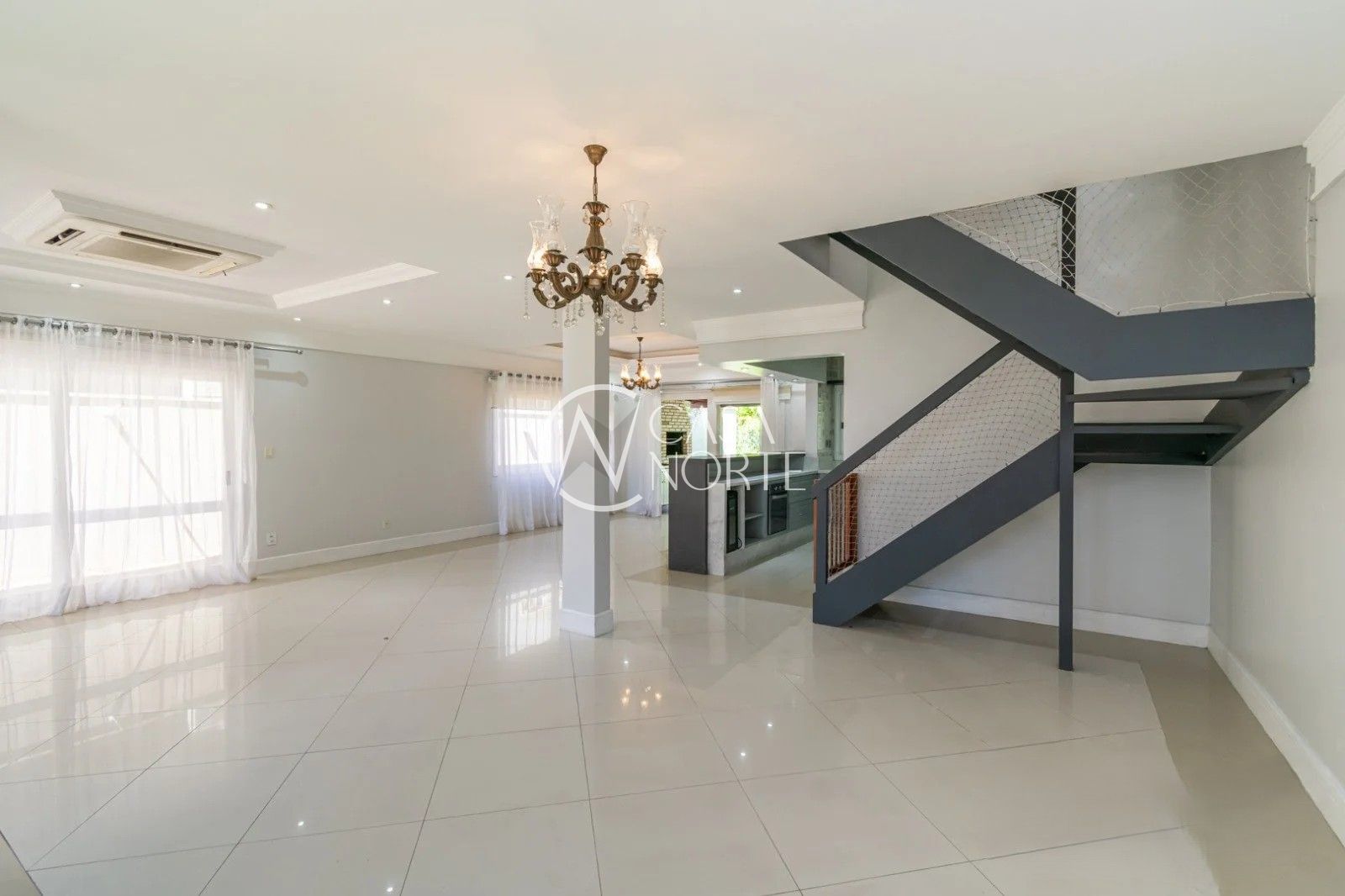 Casa de Condomínio à venda com 3 quartos, 217m², 1 suíte, 4 vagas, Juca Batista no bairro Terraville em Porto Alegre