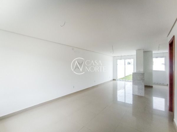 Casa à venda com 3 quartos, 103m², 1 suíte, 2 vagas, Rua Francisco Mattos Terres no bairro Aberta dos Morros em Porto Alegre