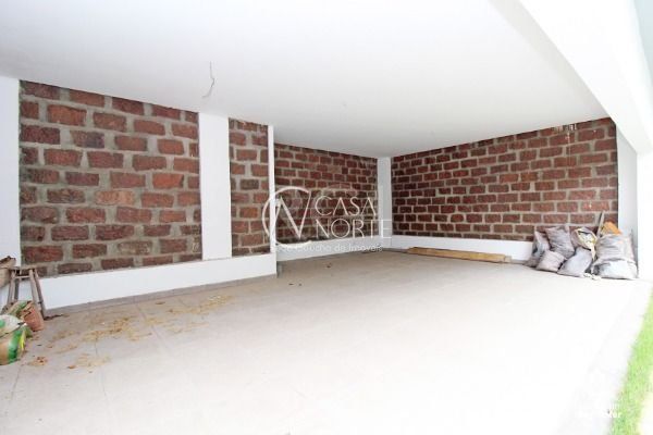 Casa à venda com 3 quartos, 267m², 1 suíte, 3 vagas, Rua Professor Emilio Meyer no bairro Vila Conceição em Porto Alegre