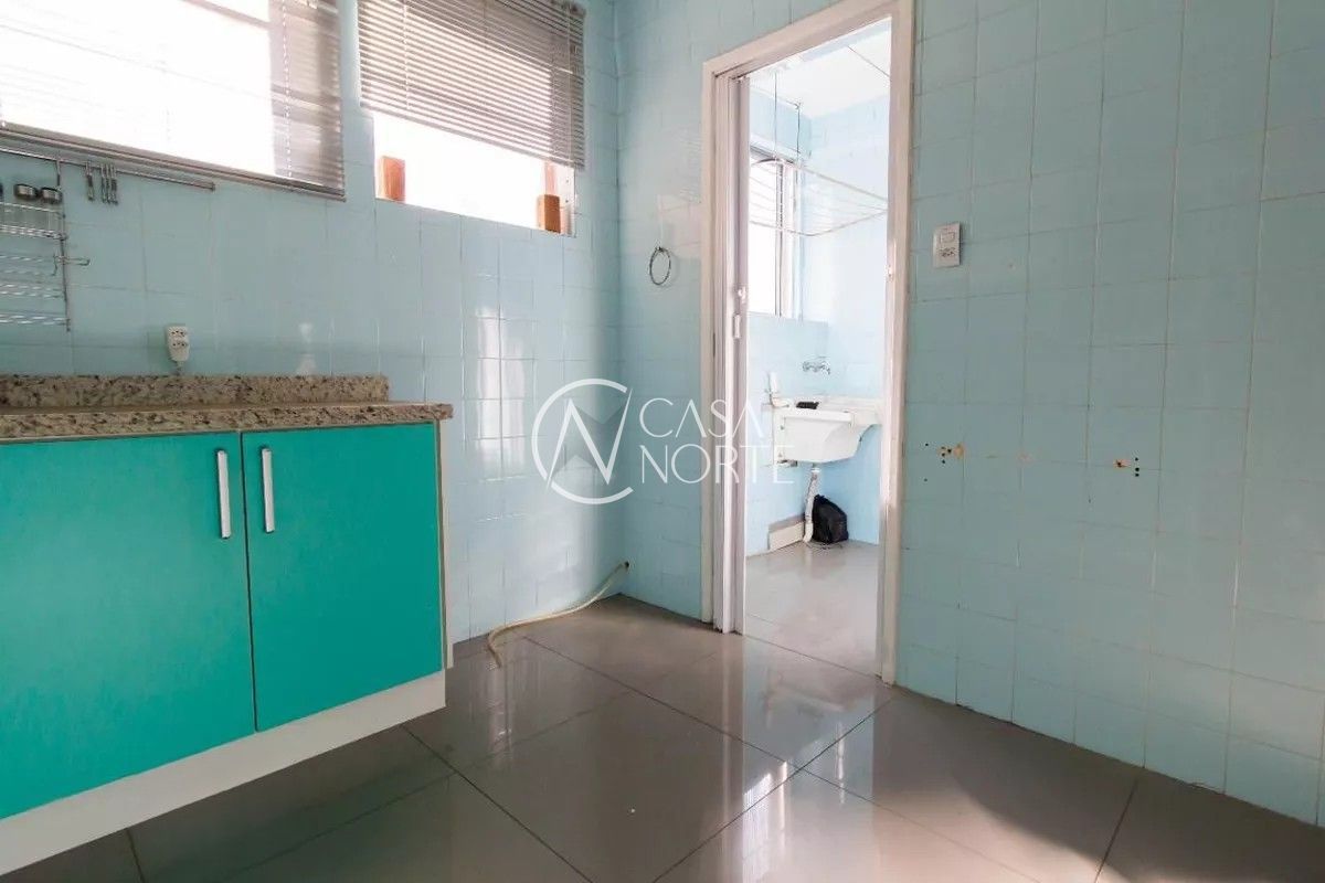 Apartamento à venda com 3 quartos, 76m², Avenida Ipiranga no bairro Menino Deus em Porto Alegre