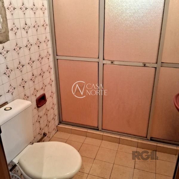 Casa à venda com 3 quartos, 100m², 4 vagas, Avenida José Correa da Silva no bairro Cavalhada em Porto Alegre