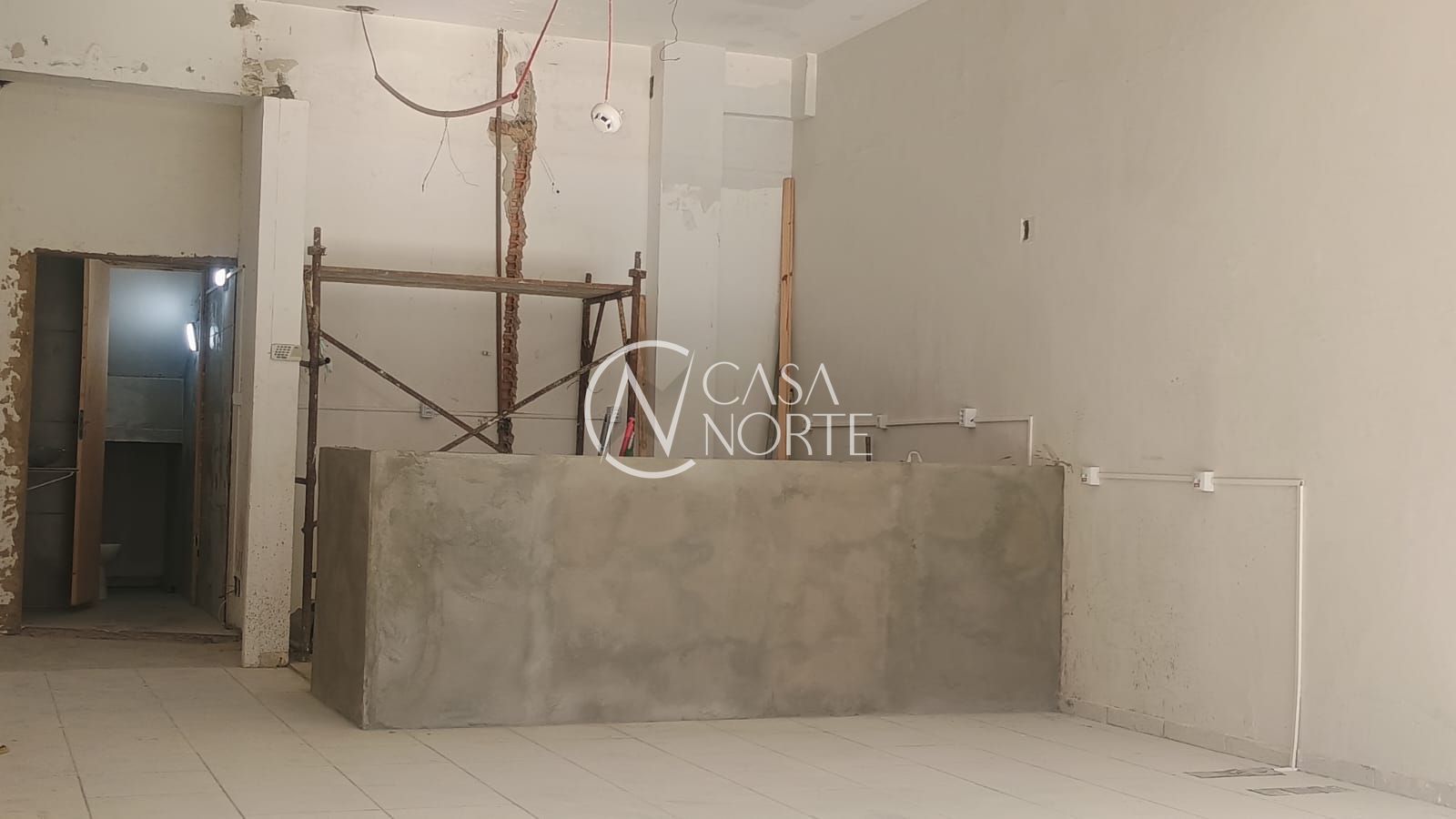 Loja à venda com 3 quartos, 158m², Avenida Engenheiro Ludolfo Boehl no bairro Teresópolis em Porto Alegre