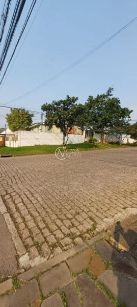 Casa à venda com 2 quartos, 300m², Rua Cirino Prunes no bairro Espírito Santo em Porto Alegre