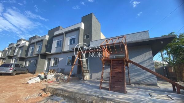 Casa de Condomínio à venda com 2 quartos, 59m², 1 suíte, 1 vaga, Rua Miguel Ascoleze no bairro Vila Nova em Porto Alegre