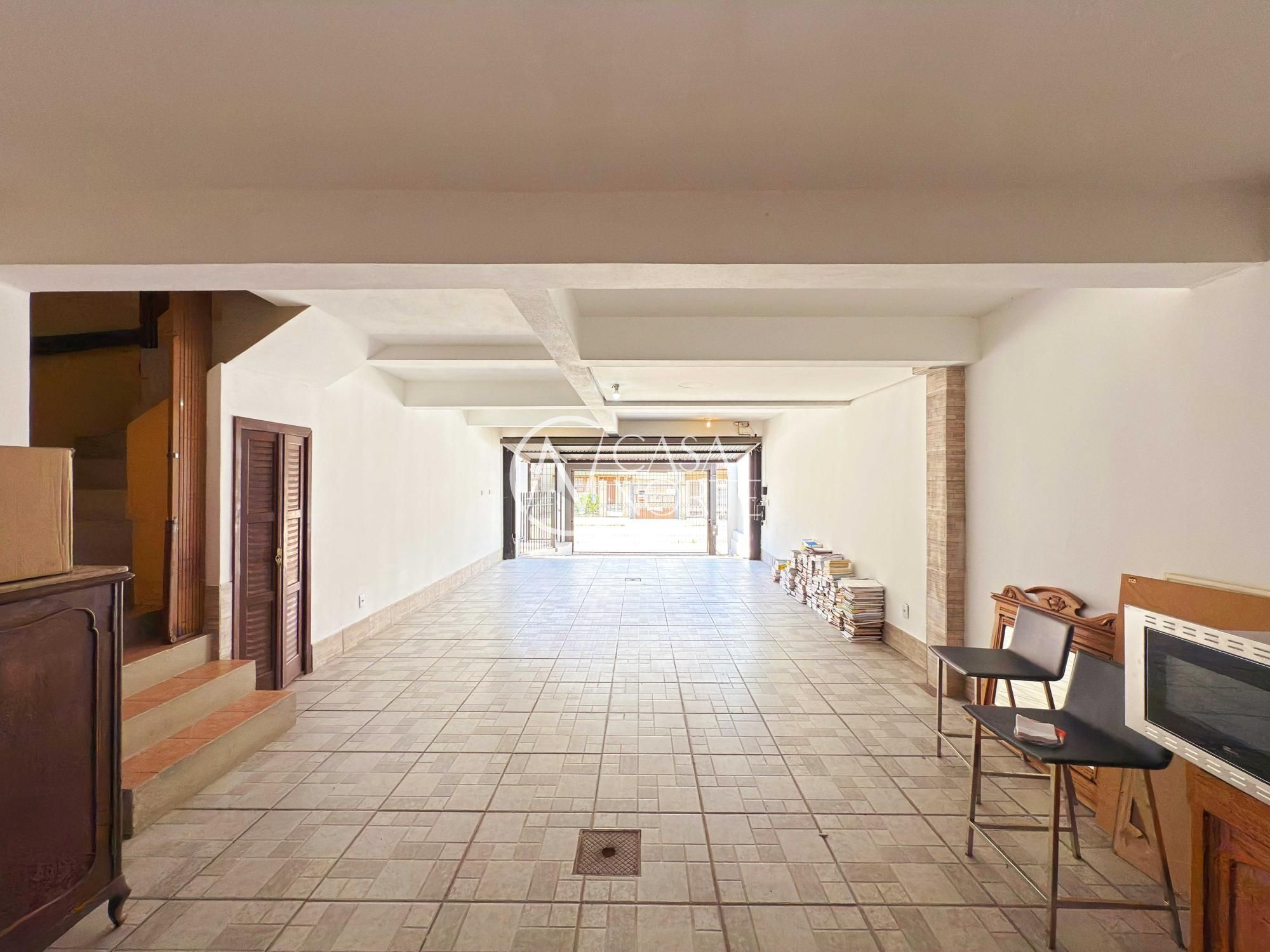 Casa à venda com 4 quartos, 437m², 3 suítes, 4 vagas, Rua Lloyd de Andrade Polidoro no bairro Ipanema em Porto Alegre