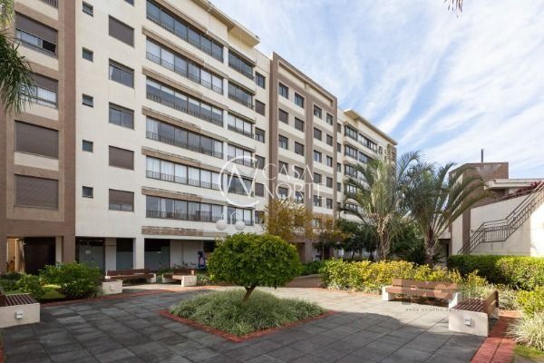 Apartamento à venda com 3 quartos, 104m², 1 suíte, 2 vagas, Avenida da Cavalhada no bairro Cavalhada em Porto Alegre