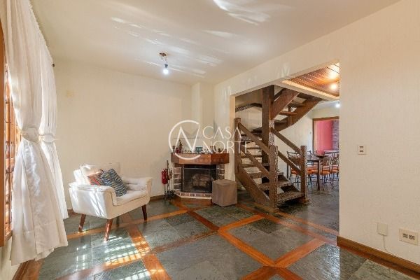 Casa à venda com 3 quartos, 171m², 1 suíte, 3 vagas, Rua Engenheiro Renato Costa Leite no bairro Ipanema em Porto Alegre