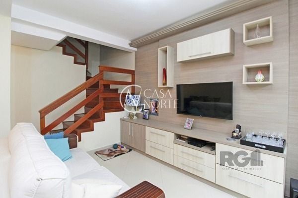 Casa de Condomínio à venda com 3 quartos, 133m², 1 suíte, 2 vagas, Rua Liberal no bairro Tristeza em Porto Alegre