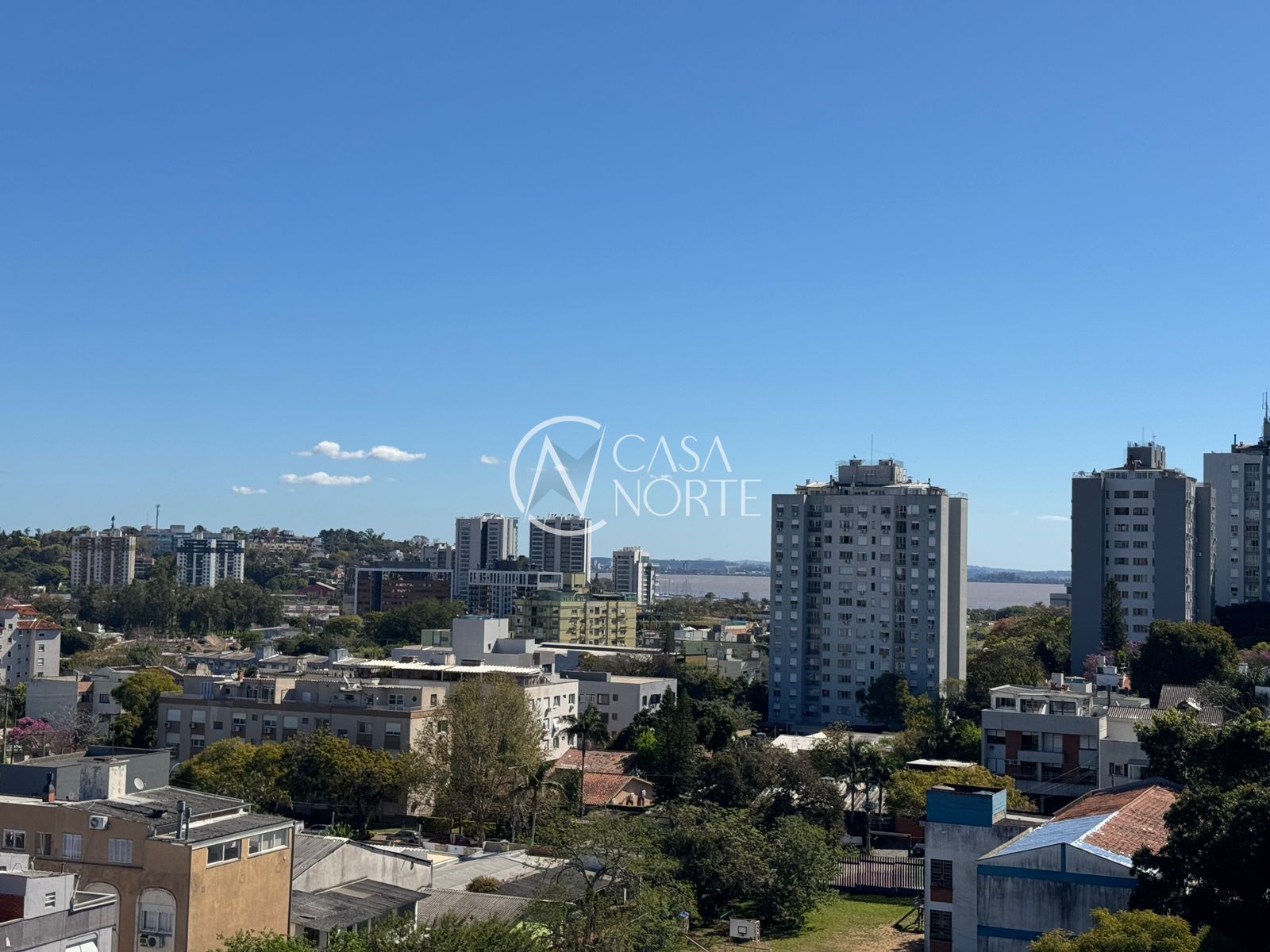 Apartamento à venda com 2 quartos, 68m², 1 suíte, 1 vaga, Rua Jaguari no bairro Cristal em Porto Alegre