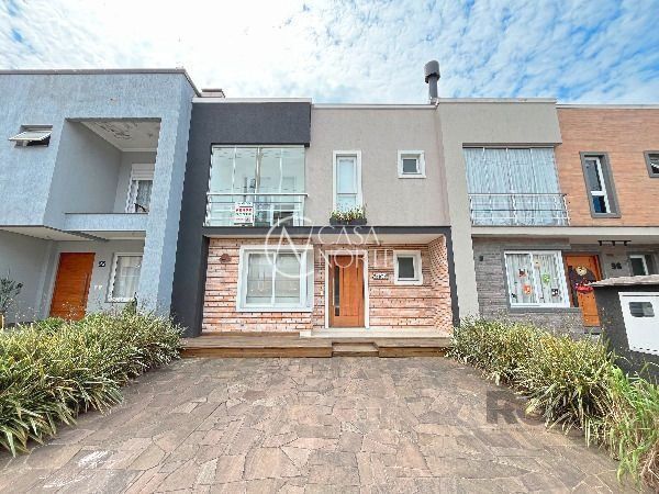 Casa de Condomínio à venda com 3 quartos, 150m², 1 suíte, 2 vagas, Rua Eroni Soares Machado no bairro Hípica em Porto Alegre