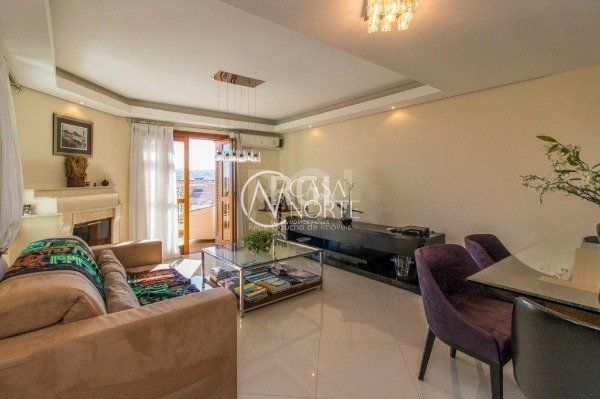 Casa à venda com 3 quartos, 154m², 1 suíte, 3 vagas, Rua Professor Othon Santos Silva no bairro Aberta dos Morros em Porto Alegre