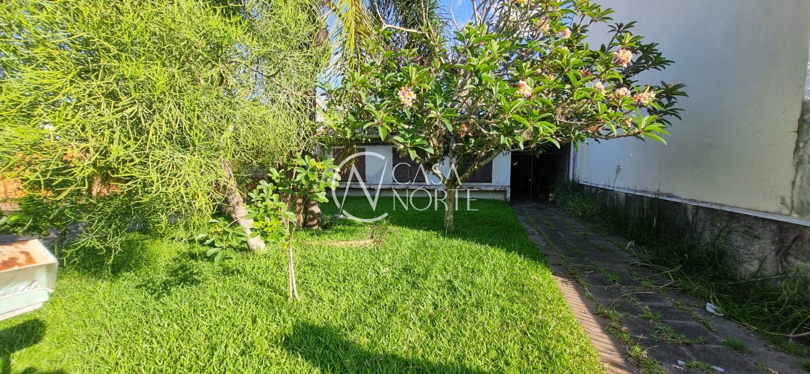 Terreno à venda  com 490m², Rua Engenheiro Tito Marques Fernandes no bairro Ipanema em Porto Alegre