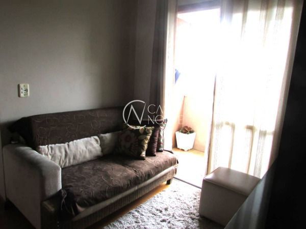 Apartamento à venda com 2 quartos, 49m², Rua Professora Zilah Totta no bairro Jardim Leopoldina em Porto Alegre