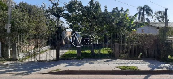 Casa à venda com 4 quartos, 300m², 4 vagas, Estrada Campo Novo no bairro Ipanema em Porto Alegre
