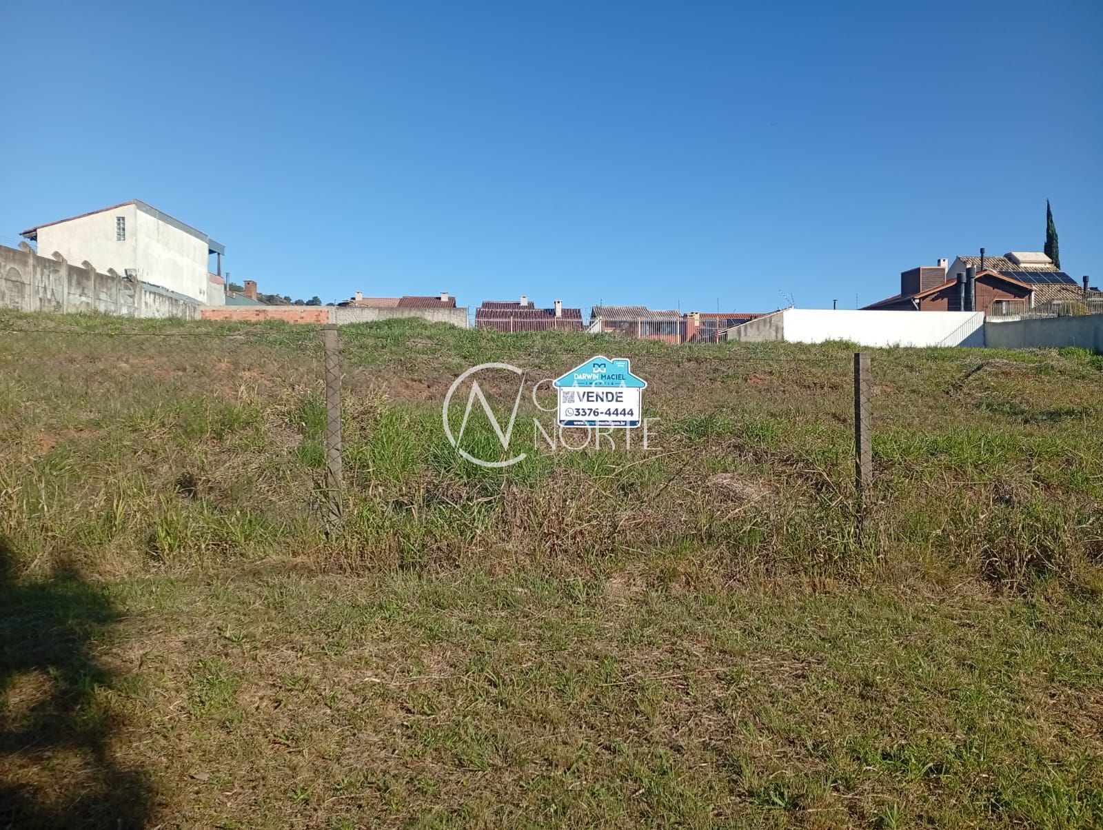 Terreno à venda  com 350m², Rua Giorgio Negroni no bairro Espírito Santo em Porto Alegre