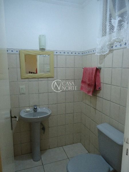 Casa de Condomínio à venda com 3 quartos, 235m², 1 suíte, 2 vagas, Avenida da Serraria no bairro Espírito Santo em Porto Alegre