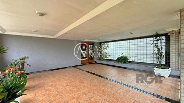 Apartamento à venda com 3 quartos, 108m², 2 suítes, 2 vagas, Rua Santa Cruz no bairro Santa Tereza em Porto Alegre
