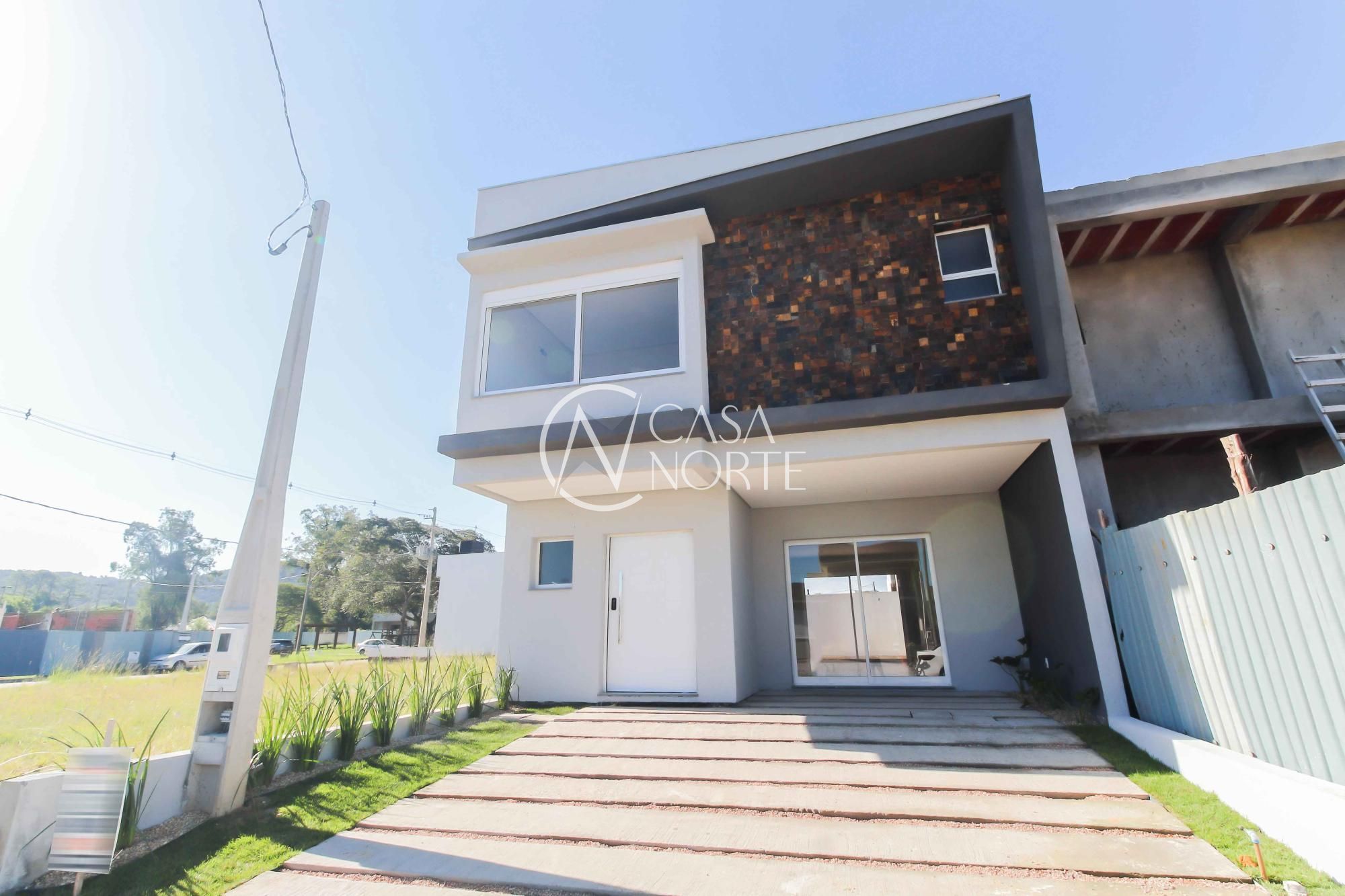 Casa de Condomínio à venda com 3 quartos, 152m², 1 suíte, 2 vagas, Avenida Juca Batista no bairro Hípica em Porto Alegre