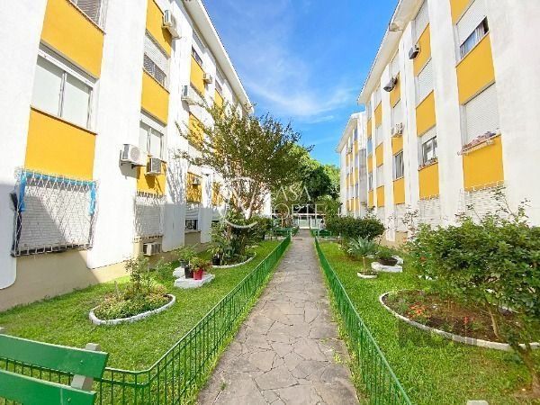 Apartamento à venda com 2 quartos, 52m², 1 vaga, Rua Joaquim de Carvalho no bairro Vila Nova em Porto Alegre