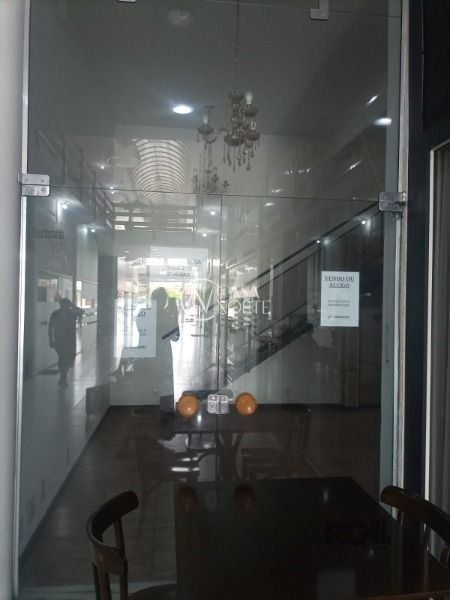 Sala Comercial à venda , 38m², Avenida Eduardo Prado no bairro Cavalhada em Porto Alegre