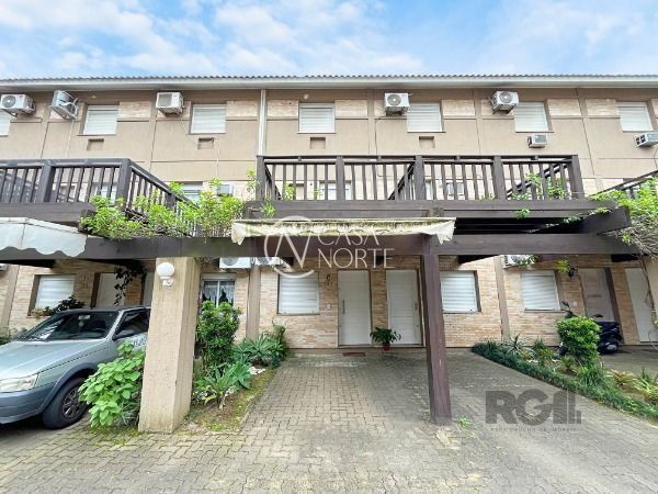 Casa de Condomínio à venda com 3 quartos, 100m², 1 suíte, 1 vaga, Avenida Juca Batista no bairro Cavalhada em Porto Alegre