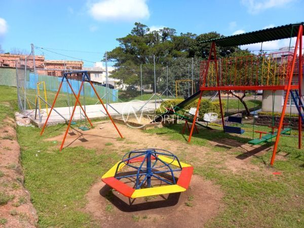 Casa de Condomínio à venda com 3 quartos, 94m², 1 suíte, 2 vagas, Estrada Jorge Pereira Nunes no bairro Campo Novo em Porto Alegre