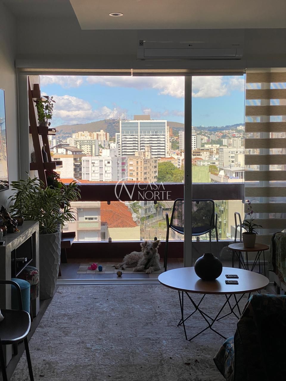 Apartamento à venda com 3 quartos, 106m², 1 suíte, 1 vaga, Rua General Jacinto Osório no bairro Santana em Porto Alegre