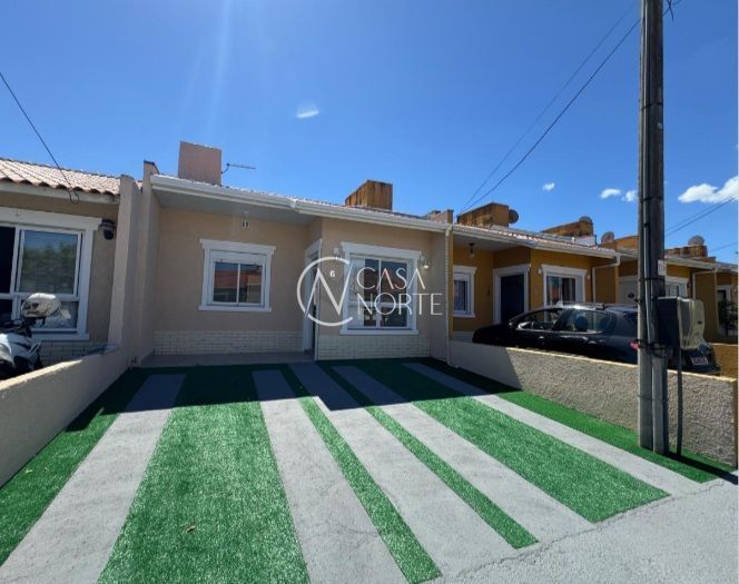 Casa de Condomínio à venda com 2 quartos, 52m², 2 vagas, Rua Embira no bairro Hípica em Porto Alegre