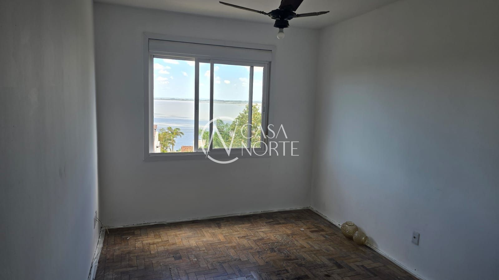 Apartamento à venda com 3 quartos, 63m², Avenida Jacuí no bairro Cristal em Porto Alegre