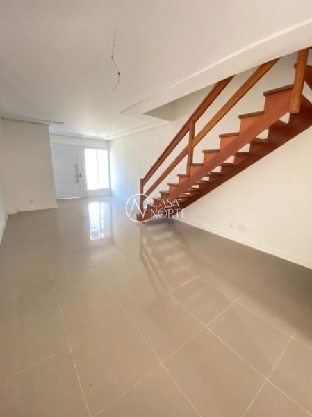 Casa à venda com 3 quartos, 125m², 1 suíte, 1 vaga, Rua Doutor Claudio Walter Ferreira da Silva no bairro Guarujá em Porto Alegre