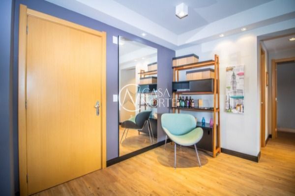 Apartamento à venda com 2 quartos, 59m², 1 suíte, 2 vagas, Rua Dário Totta no bairro Teresópolis em Porto Alegre