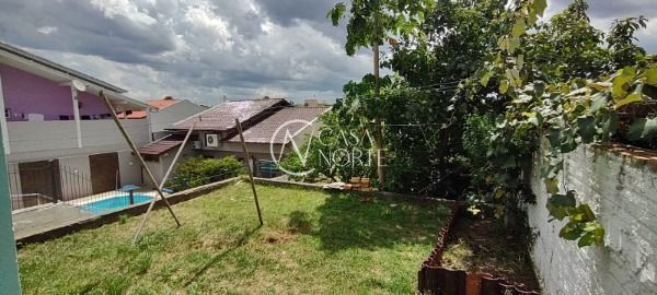 Casa à venda com 2 quartos, 60m², 2 vagas, Rua Tome Antônio de Souza no bairro Campo Novo em Porto Alegre