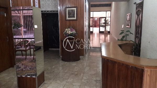 Apartamento à venda com 3 quartos, 202m², 1 suíte, 1 vaga, Rua Duque de Caxias no bairro Centro Histórico em Porto Alegre