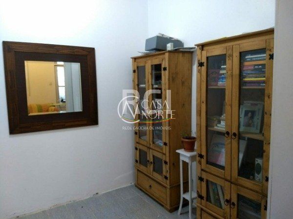 Casa à venda com 3 quartos, 150m², 2 vagas, Rua Pedro de Oliveira Franca no bairro Hípica em Porto Alegre