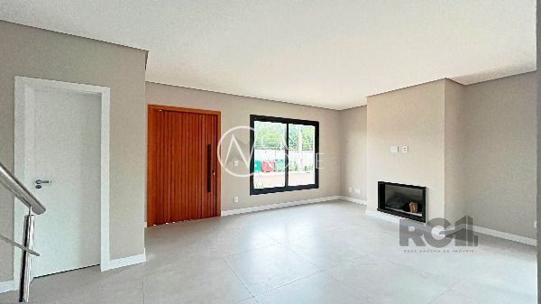 Casa de Condomínio à venda com 3 quartos, 157m², 1 suíte, 2 vagas, Rua Jean Vardaramatos no bairro Hípica em Porto Alegre