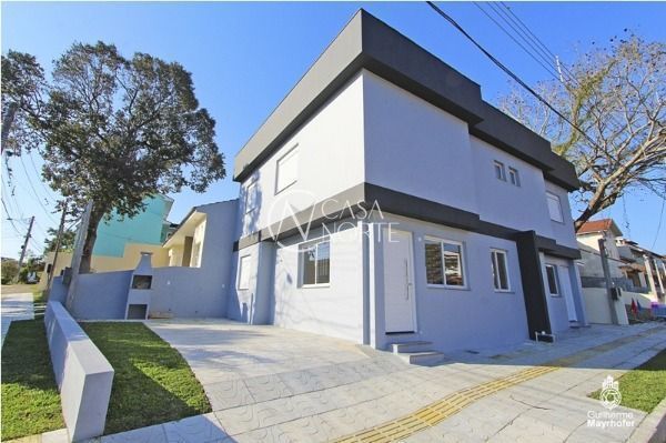 Casa à venda com 3 quartos, 101m², 2 suítes, 1 vaga, Rua Carlos Frederico Albers no bairro Espírito Santo em Porto Alegre