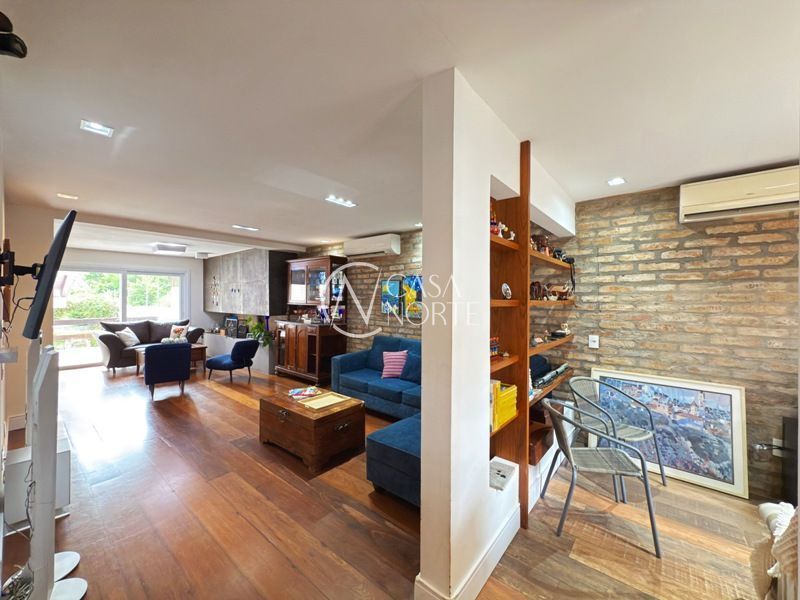 Casa à venda com 4 quartos, 418m², 4 suítes, 6 vagas, Rua Doutor David de Azevedo Gusmão no bairro Jardim Isabel em Porto Alegre