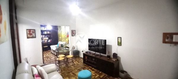 Apartamento à venda com 3 quartos, 91m², 1 suíte, 1 vaga, Rua Dezessete de Junho no bairro Menino Deus em Porto Alegre