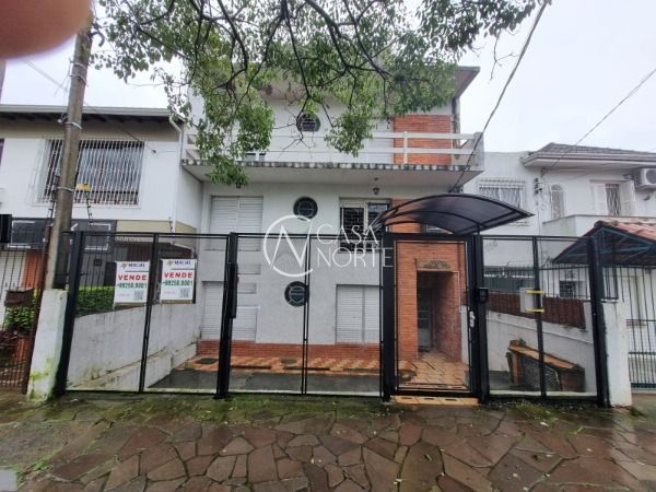 Kitnet à venda com 1 quarto, 28m², Rua Nunes no bairro Medianeira em Porto Alegre