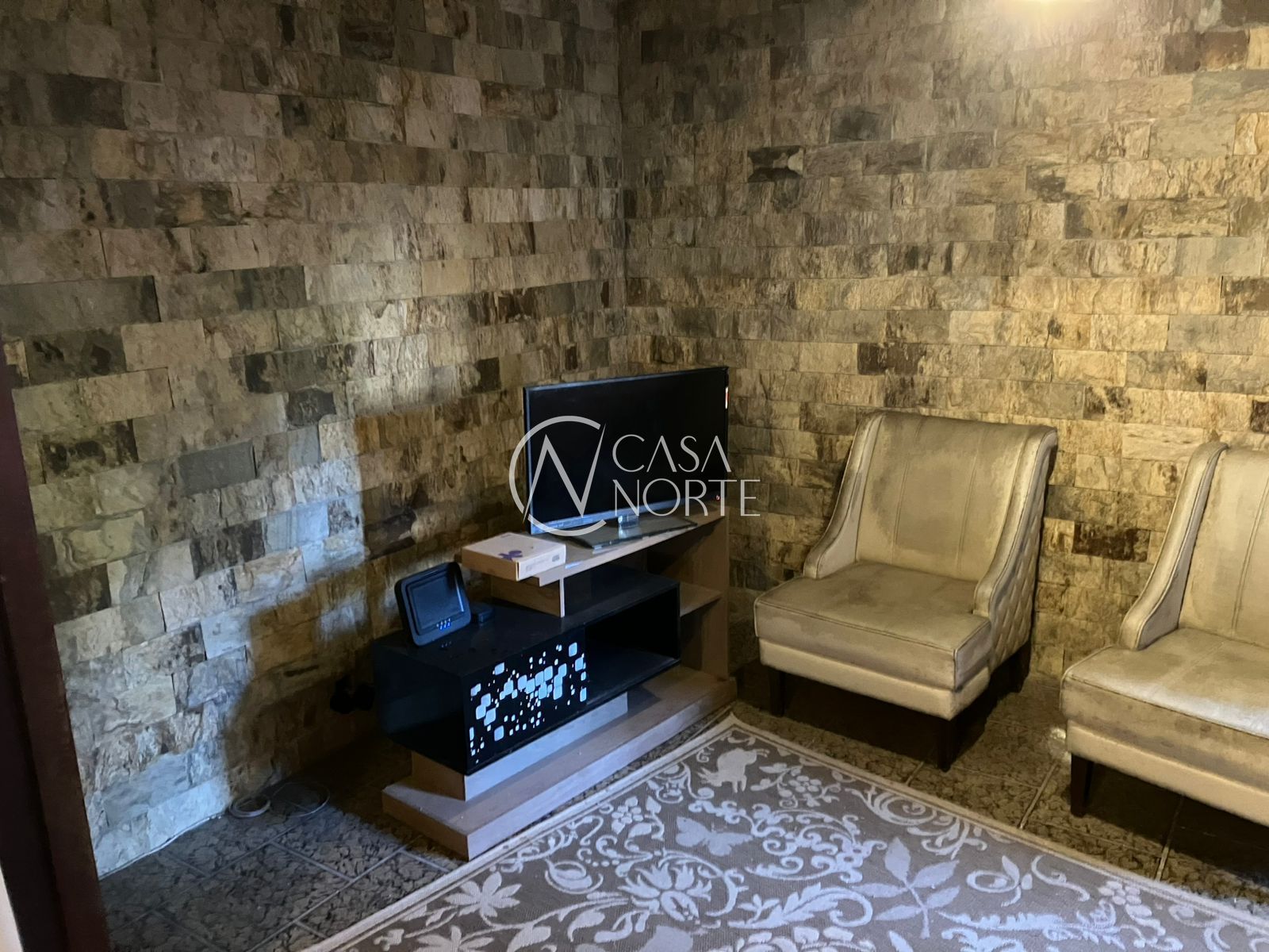 Casa à venda com 3 quartos, 260m², 2 suítes, 2 vagas, Rua Jigoro Kano no bairro Jardim Isabel em Porto Alegre