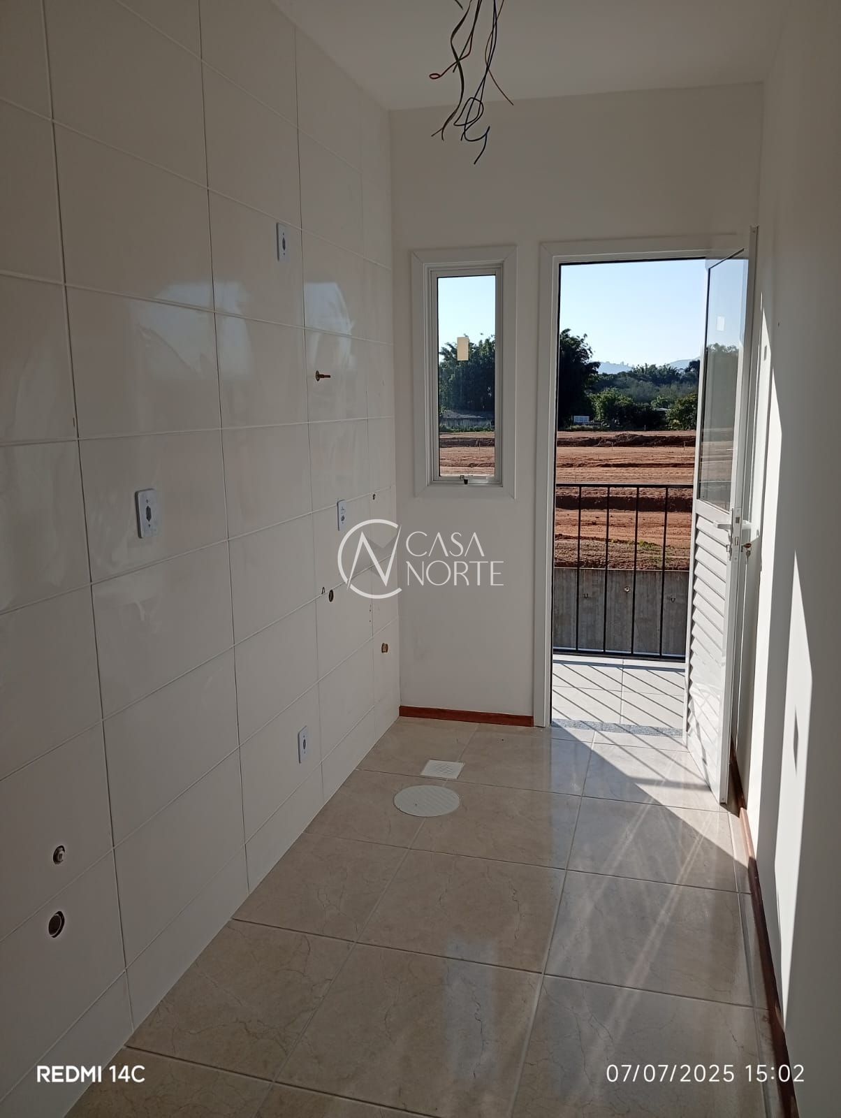 Casa à venda com 2 quartos, 44m², 1 vaga, Rua Joe Luchno no bairro Hípica em Porto Alegre