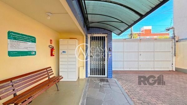 Apartamento à venda com 3 quartos, 71m², 1 suíte, 1 vaga, Avenida da Cavalhada no bairro Cavalhada em Porto Alegre