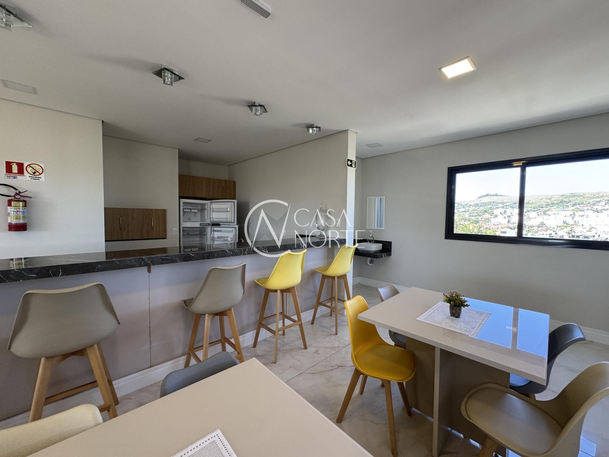 Apartamento à venda com 2 quartos, 68m², 1 suíte, 2 vagas, Rua Jaguari no bairro Cristal em Porto Alegre