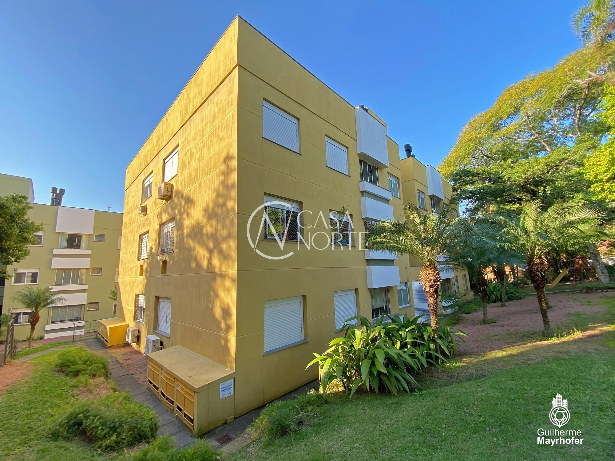 Apartamento à venda com 3 quartos, 1 vaga, Rua Mura no bairro Guarujá em Porto Alegre