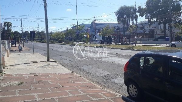 Terreno à venda , 380m², Avenida Eduardo Prado no bairro Cavalhada em Porto Alegre
