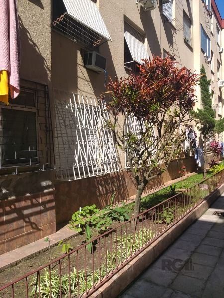Kitnet à venda com 1 quarto, 28m², Rua Doutor Romaguera da Cunha Correa no bairro Jardim Leopoldina em Porto Alegre