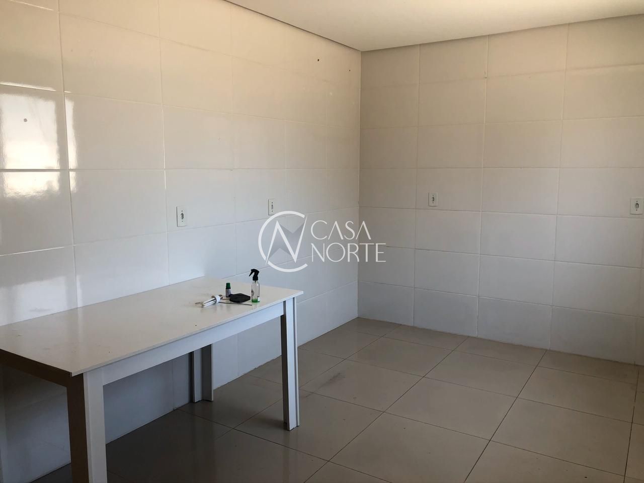 Casa à venda com 4 quartos, 179m², 3 suítes, 2 vagas, Rua Doutor Antônio Mazzaferro Neto no bairro Hípica em Porto Alegre