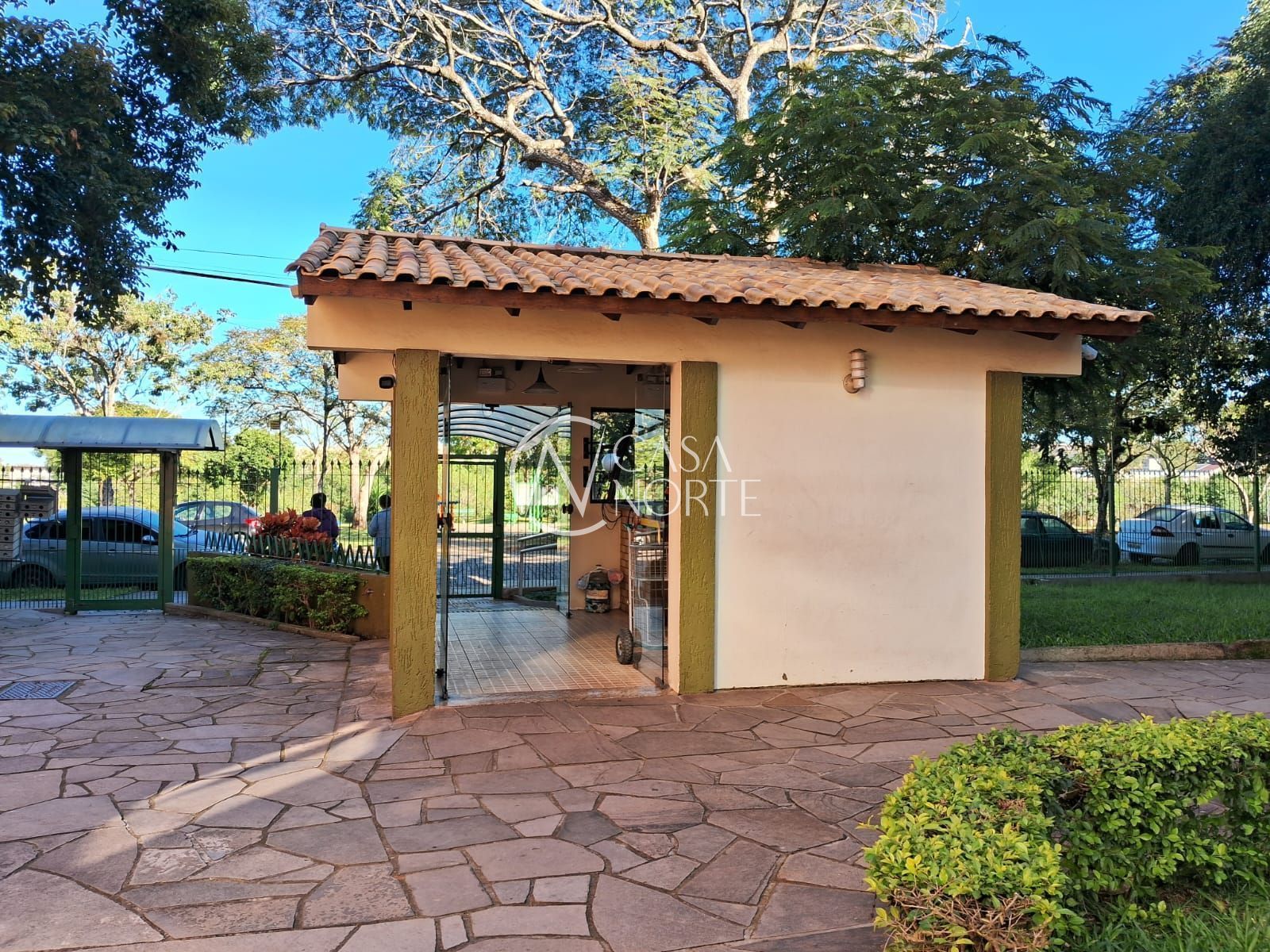 Apartamento à venda com 2 quartos, 52m², 1 vaga, Rua Jóia no bairro Vila Nova em Porto Alegre